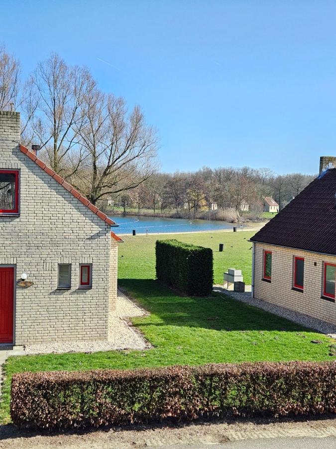 7 Person House With Garden, Firepit, Swimming Lake, Hammock, Child Friendly, In- And Outside Playground, Slide, And Great Coffee Ewijk Buitenkant foto