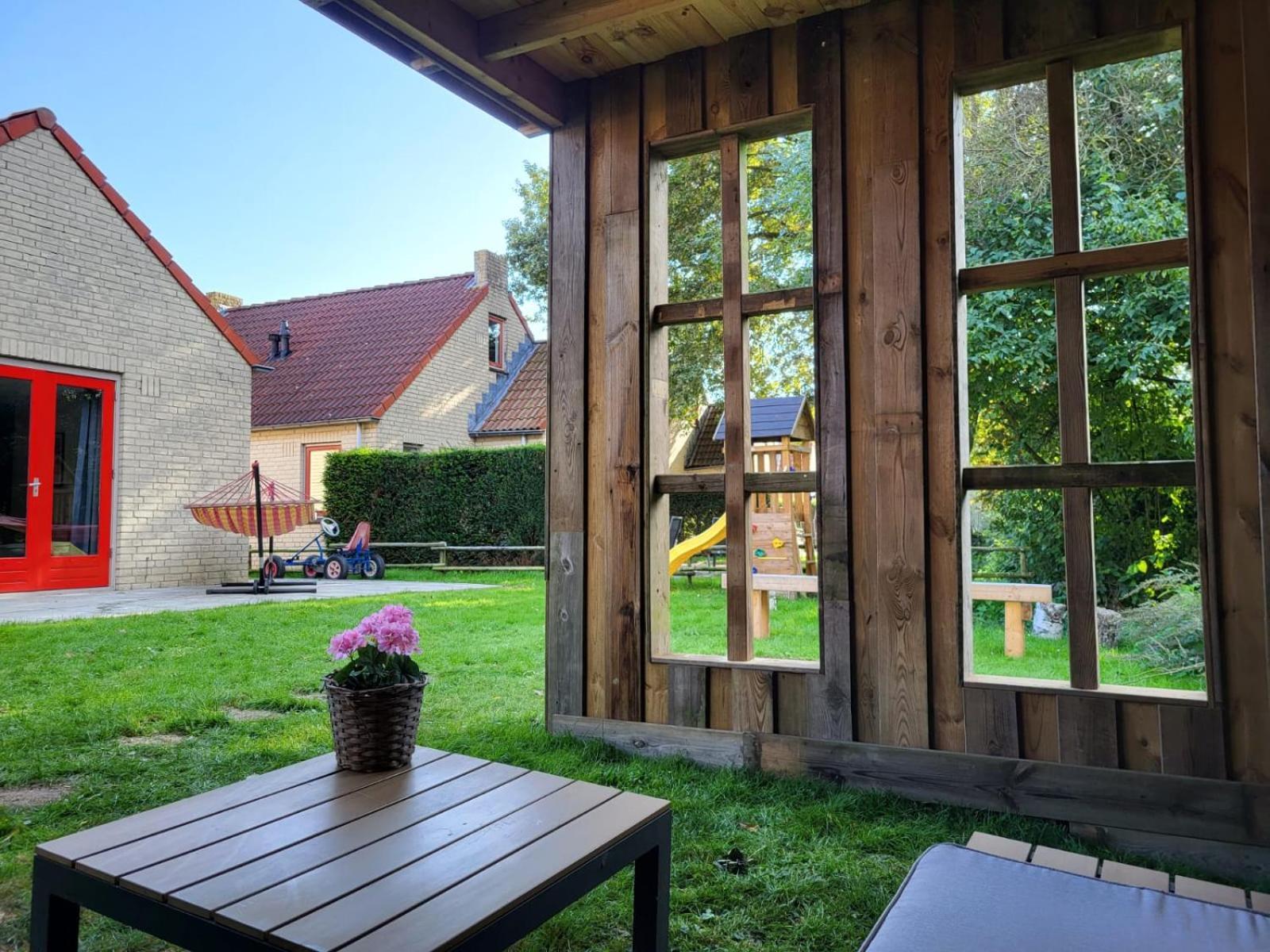 7 Person House With Garden, Firepit, Swimming Lake, Hammock, Child Friendly, In- And Outside Playground, Slide, And Great Coffee Ewijk Buitenkant foto